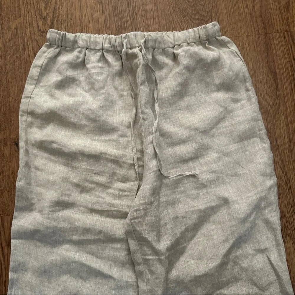 Reformation Tan elastic waist straight cut size medium 100% linen causal